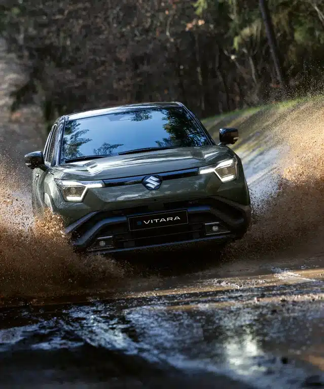 2025 VitaraE exterior05